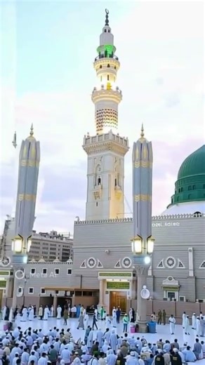 Dary nabi par ya umar bitay #islamicvideo #madinekibaatein #love #madina #islamiccontent #viralshort