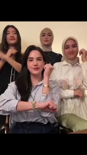 Engaging Hand-Clapping Game for Groups