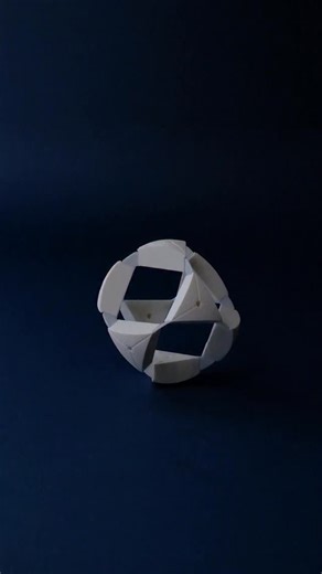 東京大学 The University of Tokyo / UTokyo on Instagram: "The Connecting Artifacts 05 exhibition, held at the Institute of Industrial Science from Oct. 18-Dec. 14, 2025, explored the principles of forms found in nature and artifacts, through the works of participating artists, researchers, and developers from Japan and abroad. Artifacts, in other words, unintended byproducts produced in the process of exploration through trial and error, can be interpreted from various perspectives, such as art, scie