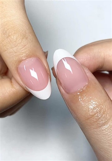 Long vs short nail beds with different almond nails! What’s your nail bed situation? Share below! 👇 #nails #nailinspo #nailsdesign #nailart #frenchnails