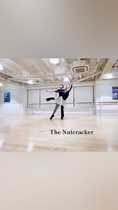 .Kバレエスクール 大宮 ✭ Christmas Special Event ✭ K-BALLET TOKYOより 田中大智さん・山田博貴さんをお迎えして、 「ダンサーといっしょクラス」・「パ・ド・ドゥクラス」を開催いたします。 「パ・ド・ドゥクラス」では、 まず基本の動きを確認してから 『くるみ割り人形』のパ・ド・ドゥにチャレンジしたいと思っています🩰 イメージ動画を撮影しましたので、ご参考にしていただけたら嬉しいです✨ おかげさまで「パ・ド・ドゥクラス」は満席となりました。 引き続き、「ダンサーといっしょクラス」へのご参加を受け付けております❗️ プロダンサーと一緒に踊れる特別な時間💫 皆さまにお楽しみいただければと思います。 ご参加を心よりお待ちしております。 ┈┈┈┈┈┈┈┈┈┈┈┈┈┈┈┈┈┈┈┈┈┈┈••✼ 【2025年12月13日(土)】 ✦ 「ダンサーといっしょクラス」11:00～12:30 内容：初級クラス ✦ 「パ・ド・ドゥ クラス」12:45～14:00 『くるみ割り人形』より 抜粋 対象：初級クラス ※ポワント、バレエシューズどちらでもご参加頂けます。 ✦ 