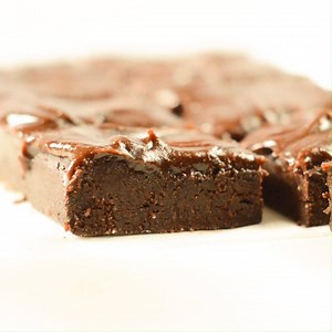 56 reactions · 21 shares | VEGAN NO BAKE BROWNIES without dates! RECIPE --->>https://www.theconsciousplantkitchen.com/vegan-no-bake-brownies-without-dates/ | The Conscious Plant Kitchen | Facebook