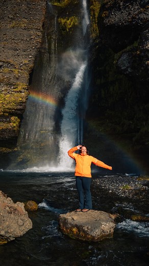 94K views · 338 reactions | and it’s the freshest water you’ve ever tasted  Glacier melt filtered through volcanic lava, I can’t have water any other way now 淪‍♀️ #iceland #icelandicglacialwater #icelandicnature | kyanasue | Facebook