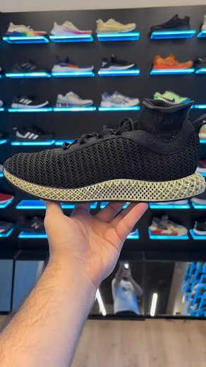 Outlet store on Reels