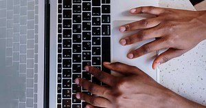 Comment changer un clavier QWERTY en AZERTY ?