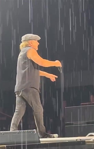 2.6K views · 142 reactions | AC/DC. Paris, August 13th 2025. #acdc #angusyoung #brianjohnson #rock #paris | AC/DC Rock Brigade | Facebook