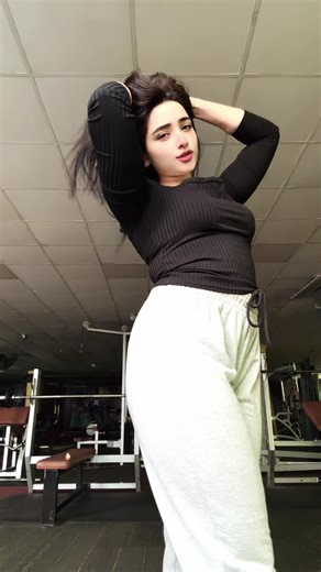 Discover Dimple Parii's Viral Content