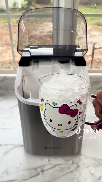 Nugget Ice/Sonic Ice Maker. #ice #asmr #iceeating #tiktokshopblackfriday #icetok #icecube #sonicice #nuggetice #tiktokshopcybermonday #cravings