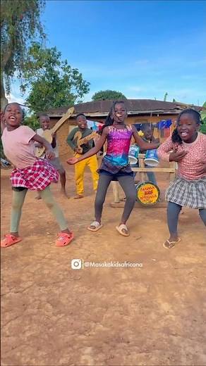 Shakira - Whenever, Wherever 🥁🕺#dance #shorts #youtube #short #trending #youtubeshorts #shortvideo