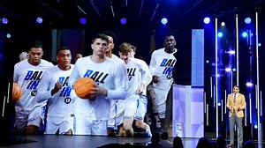 Market trends, Warner Bros. Discovery sues, coffee wars: Asking for a Trend