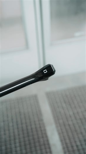 Our pieces don’t come from an assembly line. They are born one by one from the hands of our master artisans. In the spray booth, time stands still to achieve a finish that no machine can ever replicate. Excellence cannot be rushed. That is why only a few units leave our workshop each week, for those who know that true performance is found in the details. www.ridegemini.com | GEMINI