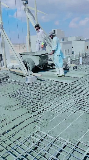 Concrete Pouring Techniques on Construction Sites