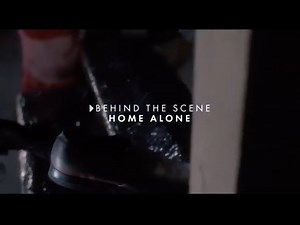 Chris Columbus talks about how he pulled off the stunts in HOME ALONE