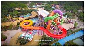 405K views · 2K reactions | Thoughts on this bizarre looking water slide? | Theme Park Review | Facebook
