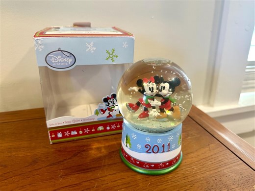 Disney Store Mickey and Minnie Mouse Holiday Snow Globe From 2011 - Etsy