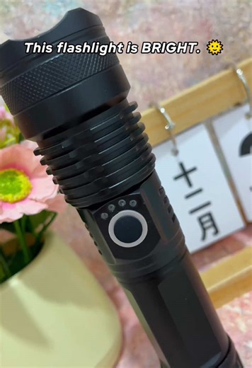 Stong power flash light!#gadget #flashlight #brightestflashlight #lighting #campinglight