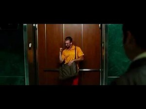 Chris Evans The Losers escena del ascensor