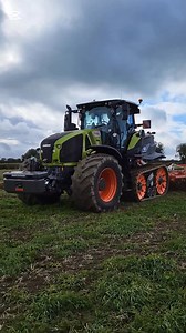 ▪️The New CLAAS AXION 960TT is out on Demo . . Easily the most attention seeking Tractor we've had in a long time 🧐 | Douglas Farm Machinery