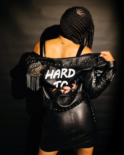 cornrow. Braid patterns are my weakness. #braidshairstyle #braidsusa #braidsiceland #braidsflorida #braidsreykjavik #ponytail #dreadlocksflorida #cornrowsbraids #cornrowstyles