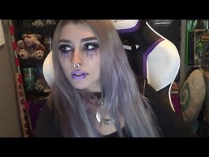 VLOG: i played a lot of WoW and ate a lot of snacks