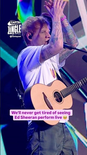 Ed Sheeran literally had 20,000 people jumping to this version of ‘Shivers’🙂‍↕️