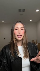 HB’s lip shape look 🎀 wearing peptide lip shape in twist paired with pocket blush in piggy. | rhode