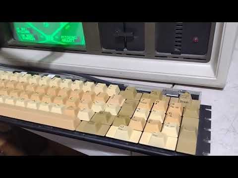 1985 Compaq portable plus keyboard repaired!