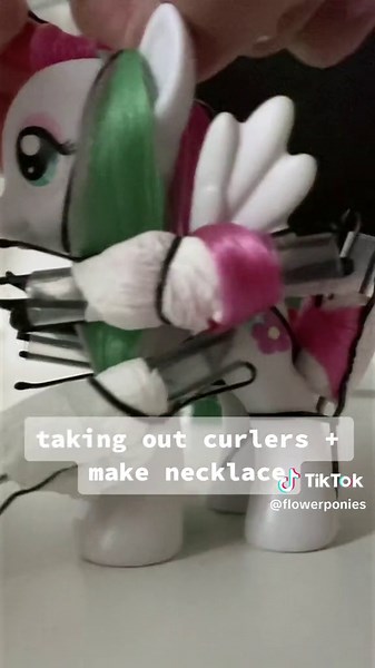 Pony hair styling 🎀 #mlp #mylittlepony #mlpfim #fyp #mylittleponyfriendshipismagic #mlpbrushables #hairstyle #dollhair #dolls