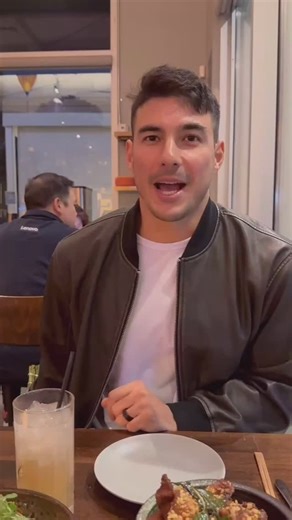 15M views · 327K reactions | Can’t get your partner to take good pictures of you like you do for them? Don’t let bad photos ruin your #ValentinesDay! Let @OPPO work its magic! #OPPOReno13Series #OPPOAIPhone | Aurelie Moeremans | Facebook