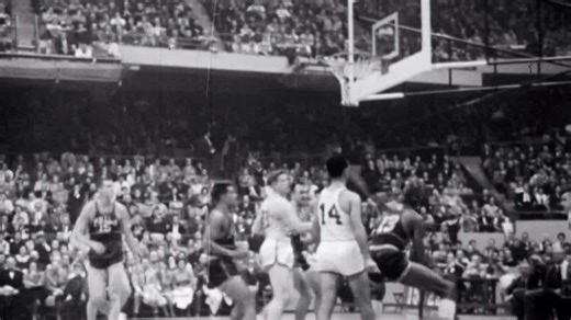 Kareem Abdul-Jabbar discusses his relationships with Wilt Chamberlain and Bill Russell