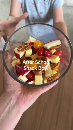 Easy Mini Tomato Snack Mix for Kids