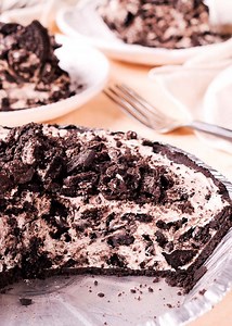 No Bake Oreo Cheesecake