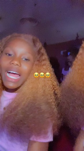 Vidéos de twins❤️elvira⚔️💍 (@twinselvira) avec son original - Kazumi1plike