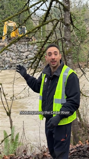 While water levels on the Cedar River continue to recede, recovery efforts in Renton are underway in full force. Engineer Joe gives an update on last night’s mudslide and erosion near Maple Valley Highway caused by recent heavy rain. | City of Renton, WA -- Government