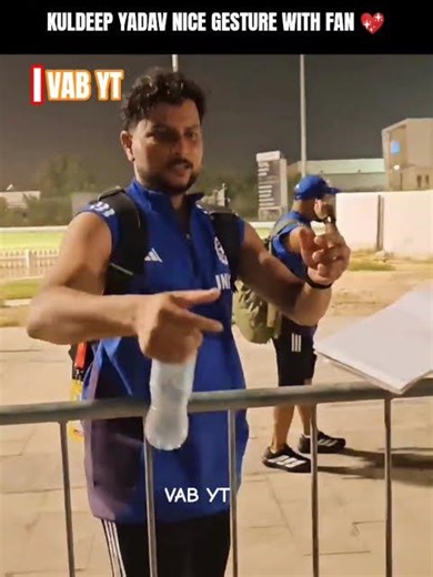 Introducing the “CrickoWear Pro Band,” a revolutionary next-generation smart wearable🎉