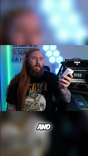 This JHS distortion pedal nails 80’s thrash metal vibes!