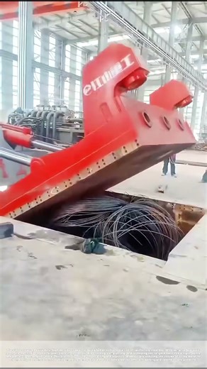 Compacting Chaos: How One Machine Transforms a Sprawling Steel Nest into a Perfect Brick