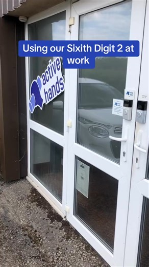 The Sixth Digit 2 is ideal for typing and swiping on phone and tablet screens! | Active Hands