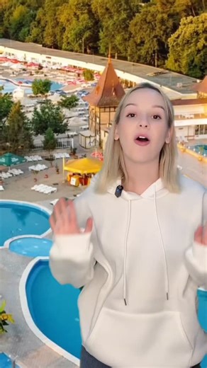 🍂 Ofertă specială 🏞 📅 Plecare din Iași: 16 noiembrie 2025 💸 Preț: 330€ / persoană 📍 Itinerariu: 🚌 Cluj-Napoca 🚌 Oradea 🛁 Băile Felix (relaxare la piscine termale) 📌 Pachetul include: ✔️ Transport tur-retur din Iași ✔️ Cazare 5 nopți 🍽 Regim de masă: mic dejun cină 👨‍🏫 Ghid licențiat 📍 Excursiile menționate în program ❗️Prețul este pentru o persoană cazată în cameră dublă. 📢 Locurile sunt limitate! Prețurile și disponibilitatea pot suferi modificări în funcție de cerere. Scrie-ne un