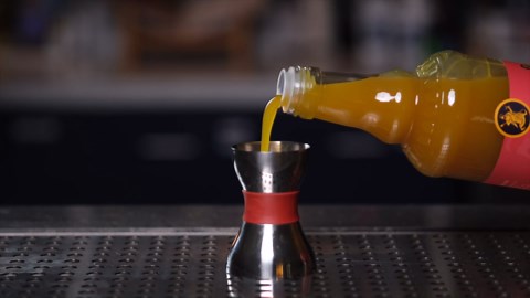 Liber & Co. Fiery Ginger Syrup - Made with 50% Organic Peruvian Ginger Juice - Perfect for Moscow Mules, Dark 'N Stormies, Sodas - Makes 50 Drinks (25.4 oz)