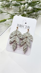 This texture!!! 🤤🤤🤤 It’s one of our newest ones we released and it’s easily becoming one of my favorites 💕 Items used: • Tropical Leaves Texture Mat • Floral Triple Dangle Set Cutters • Jump rings - 8mm and 6mm • Ball posts Everything listed is available on the website ✌️ Let me know if you like it below! 🫶 #polymerclayearrings #polymerclaycreations #polymerclayartist #polymerclayjewelry #polymerclaytexture #texture #laserengraving | Tera Clay