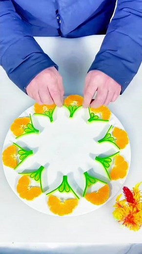 Simple plate decoration tutorial. Creative fruit platter ideas. Fruit veg shapes.