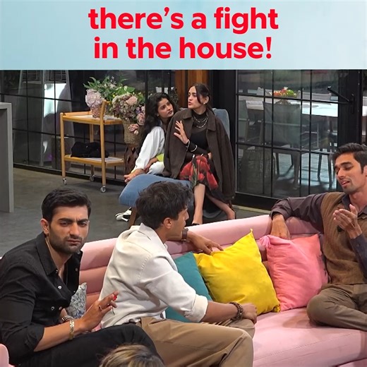 A Huge Fight Breaks Out Between Batool and Maaz! #LazawalIshq #لازوالعشق #AyeshaOmar | Lazawal Ishq - لازوال عشق