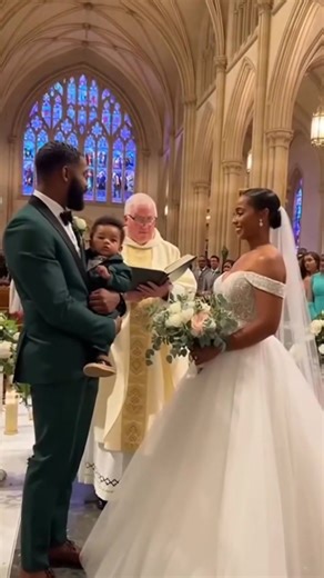 Baby joined in the wedding vows | Ree Mak Tinoz