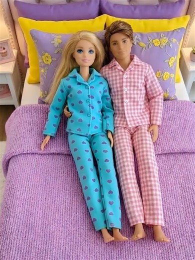 Unboxing ASMR Barbie Doll Family Bath Set