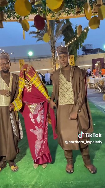 , Fauziyya for her Darira ceremony (it’s a Sudanese tradition where perfume and traditional henna is applied on both the bride and groom) 🥰🥰😍😍 Mashallah #northernhypelady #northern_hypelady #northernhypeladywedding