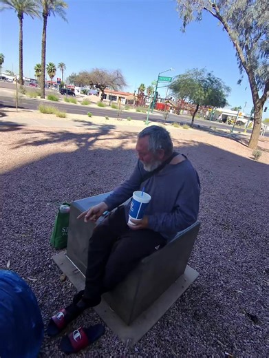 i was too nice #secuirty #whatamidoing | random man talking to me