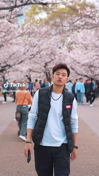 2025 Cherry blossom 🌸 #花見 #桜 #CapCut #camera 📸 @Dubesh Tharu II #kehetahaisun #dekhlena👀❤️ #fyp #fypツ #nepalitiktok🇳🇵 #nepaliinjapan #osaka #bollywoodsong #hindisong @samrat_rai15 @RoshanBudha🇳🇵 @Dipashree Shrestha @puja pantha @Yuki@collection @Room in Osaka #inspire by @ساحل🌊