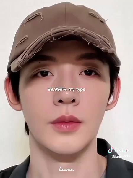 Exploring the Charm of Deng Wei and Launa