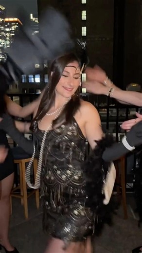 Murder Mystery Dinner🖤🪩🥂 #20s #gatsby#costume #murdermystery